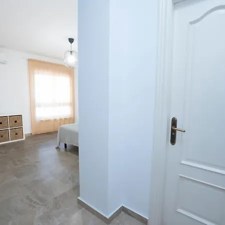 Jarales, Zona Parador, Apartmán