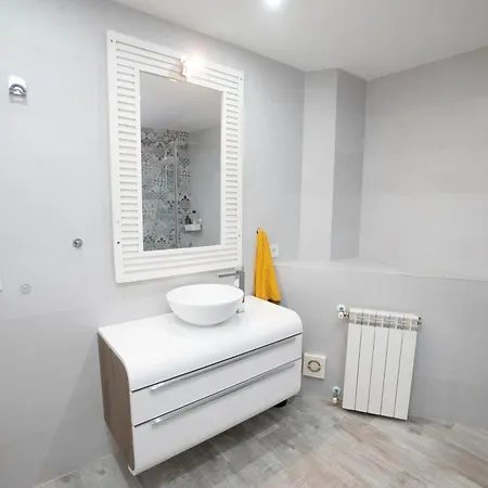 Jarales, Zona Parador, Apartmán